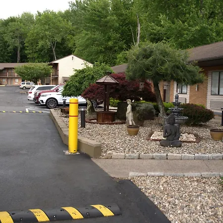 Carrier Motor Lodge-2