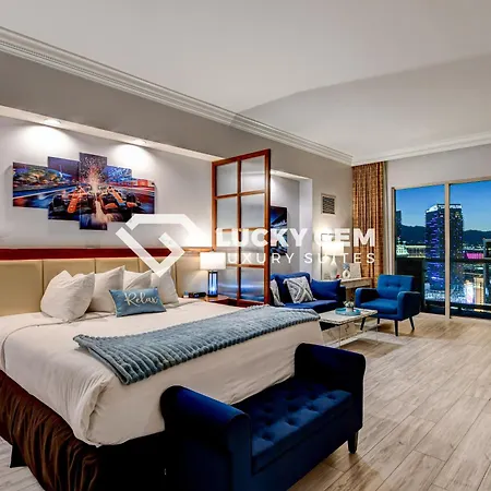 Lucky Gem Penthouse & Luxury Suites At Mgm Signature Resort, Balcony Strip View 3505-2