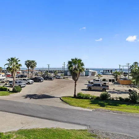 Bluff'S Landing Lodge-2