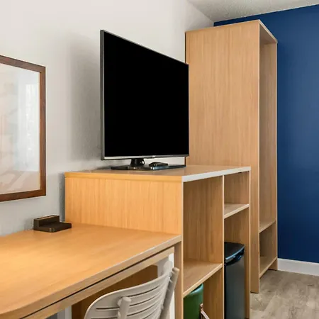 Spark By Hilton Eden Prairie-2