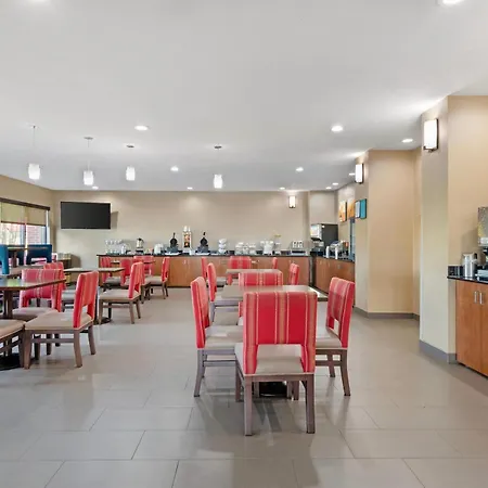 Comfort Suites Oxford I-20 Exit 188-3