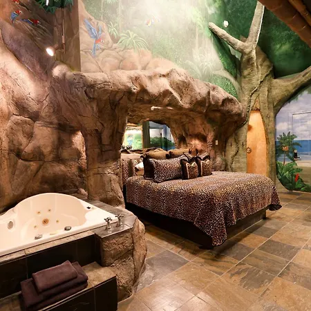 Black Swan Inn Luxurious Theme Rooms-2
