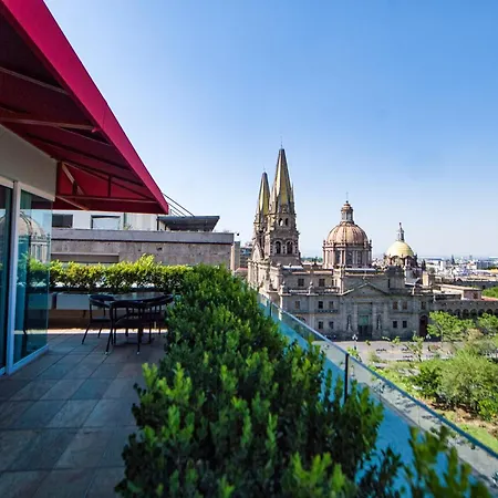 Hilton Doubletree Guadalajara Centro Historico-3