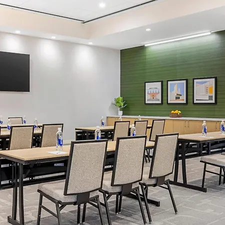 Cambria Hotel Burbank Airport-3