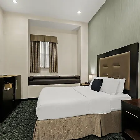 Quality Inn Philadelphia Center City-3