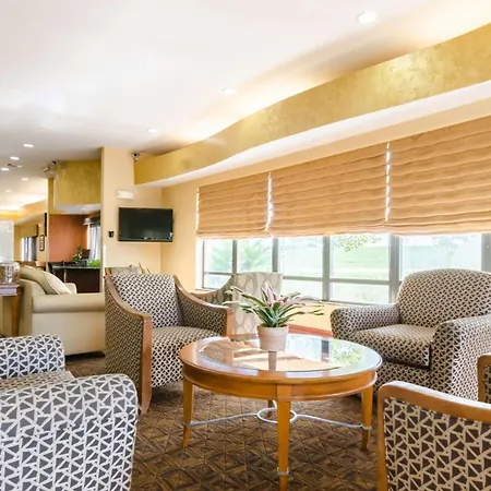 Comfort Suites Salina South-2