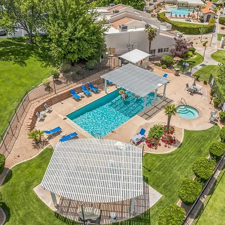 Villas At Southgate-3