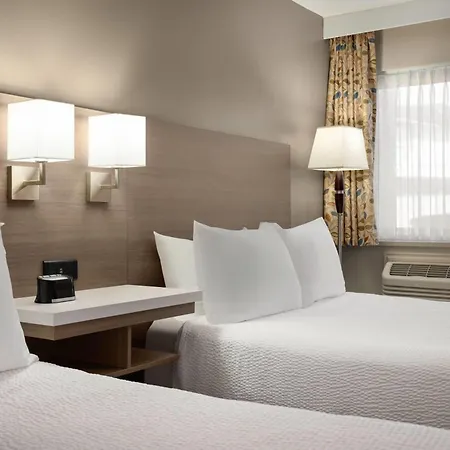 Days Inn By Wyndham Kelowna-3