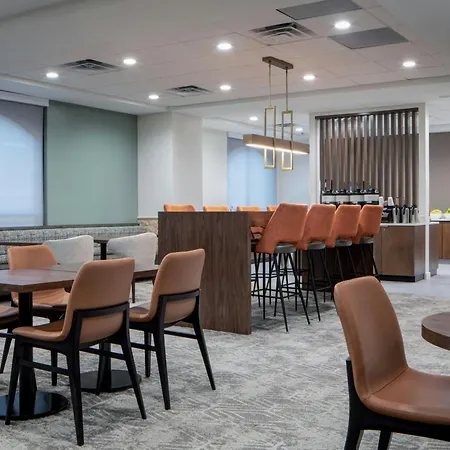 Springhill Suites By Marriott Dallas Downtown / West End-2