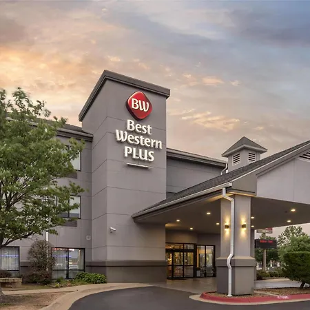 Best Western Plus Castlerock Inn & Suites-2