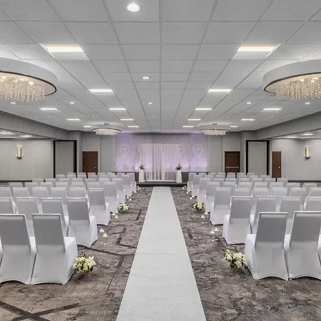 Holiday Inn Coralville - Iowa City By Ihg-3