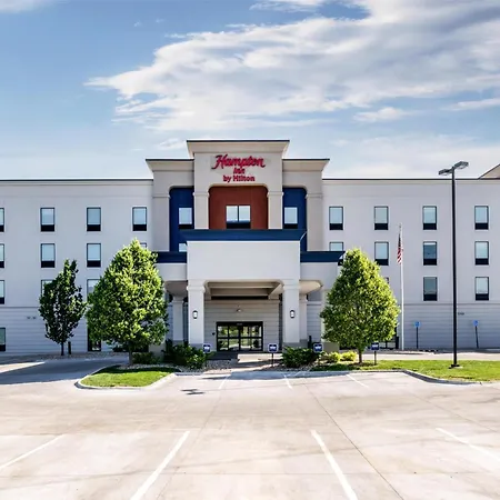Hampton Inn Omaha/West Dodge Road, Old Mill-3