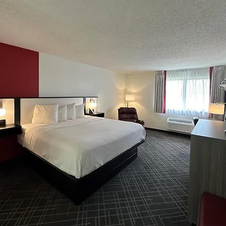 Ramada By Wyndham Waupaca-2
