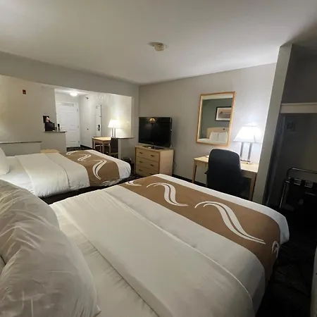 Quality Inn & Suites Loveland-3