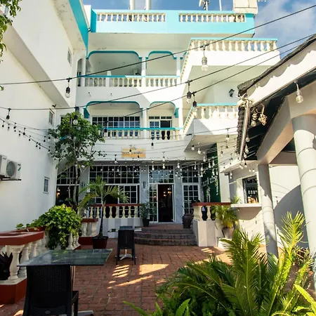 Match Resort-3