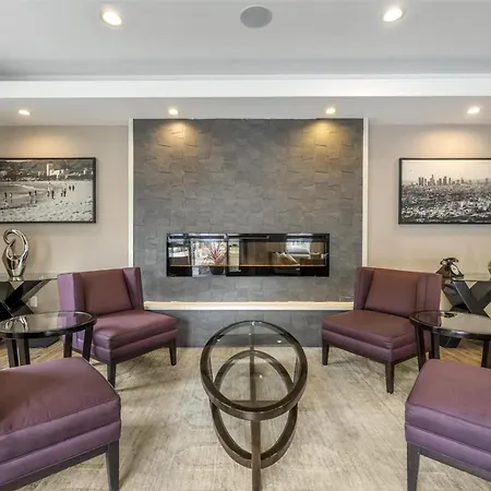 Best Western Plus Hotel At The Convention Center-3