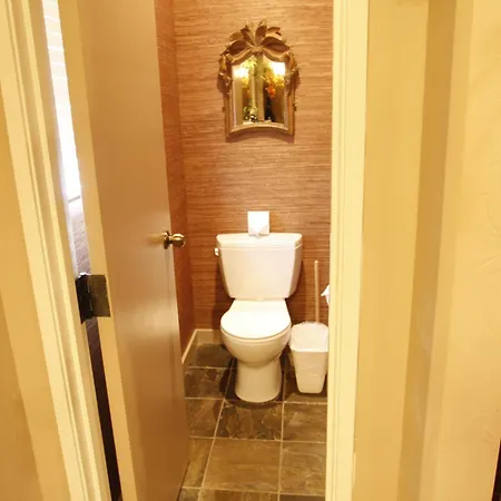 Destinations Inn Theme Rooms-3