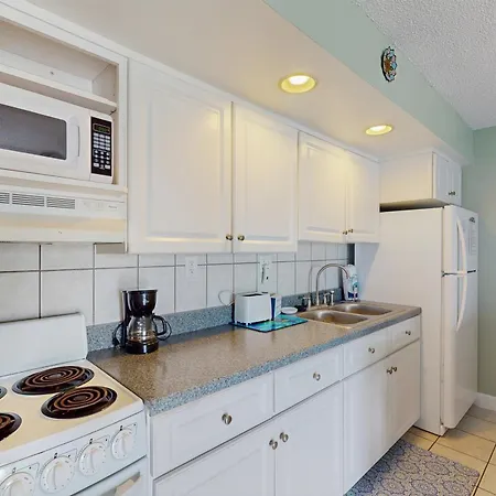 Mariners Cove 302-3