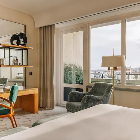 Four Seasons Hotel Ritz Lisbon-3