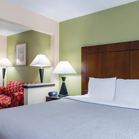 Quality Inn & Suites Bloomington I-55 And I-74-3
