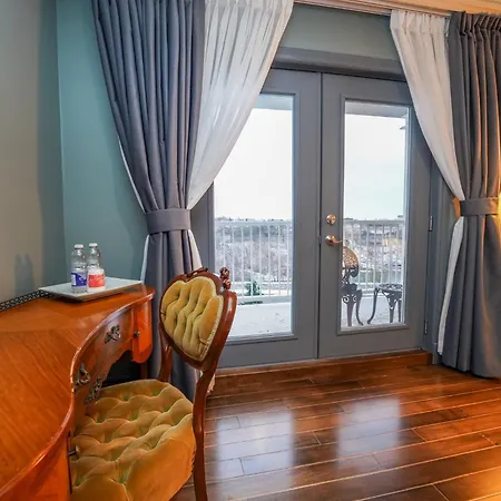 Niagara Grandview Boutique Hotel-2