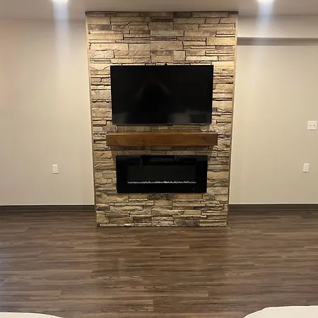 Spruce Lodge-2