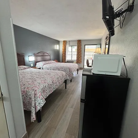 Riviera Motel-3