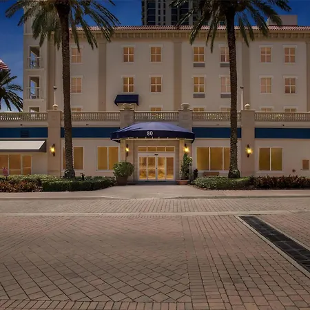 Hampton Inn & Suites St. Petersburg/Downtown-2