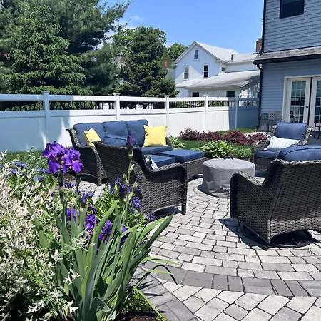 Canterbury Suites B&B-2