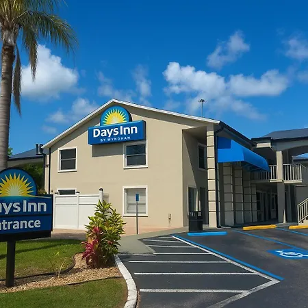 Days Inn By Wyndham Bradenton I-75-2