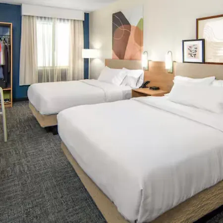 Spark By Hilton Toronto Airport-2