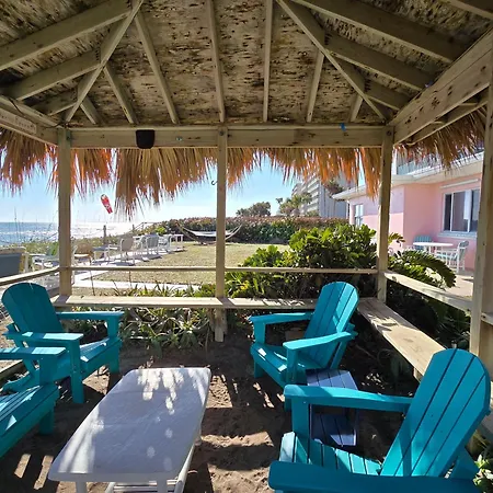 Oceanfront Sea Scape Motel-2