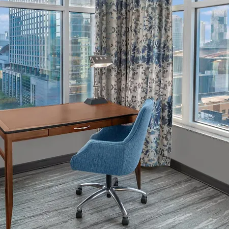Hilton Garden Inn Nashville Downtown Convention Center-2
