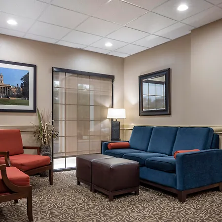 Comfort Suites State College Near Penn State - Steps Away From Psu!-3