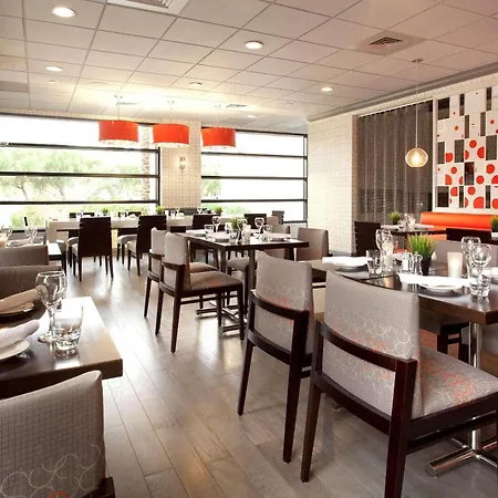 Radisson Hotel Phoenix Airport-2