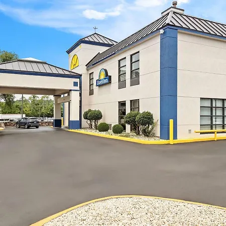 Days Inn By Wyndham Salem-3