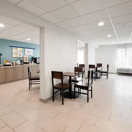 Garner Hotel Virginia Beach North By Ihg-3