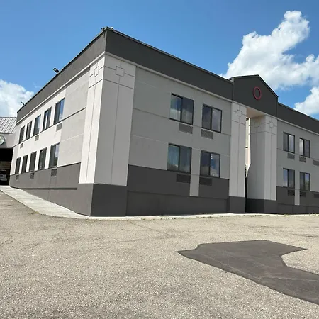 Ramada By Wyndham Newburgh/West Point-2
