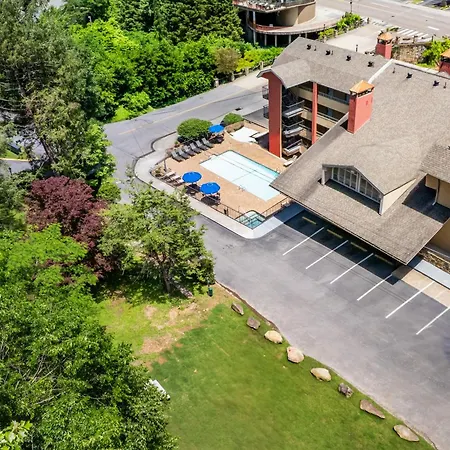 Gatlinburg River Inn-3