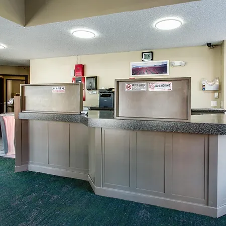Coachman Inn-3