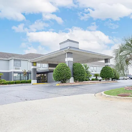 Quality Inn Prattville I-65-3