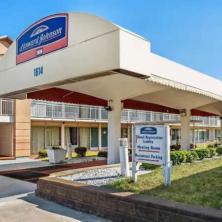 Howard Johnson By Wyndham Albany-3