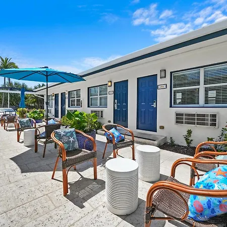 Hollywood Beach Suites And Hotel-3