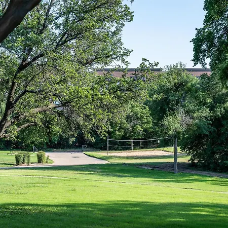 Hilton Dfw Lakes Executive Conference Center-2