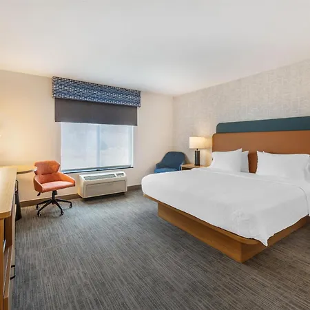 Hampton Inn & Suites Moreno Valley-3