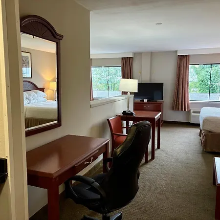 Days Inn & Suites By Wyndham Laurel Near Fort Meade-2