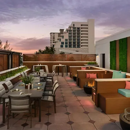 Courtyard By Marriott Oceanside Fort Lauderdale Beach-2