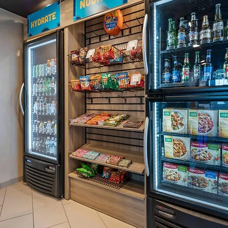 Clarion Pointe Indianapolis Airport-3