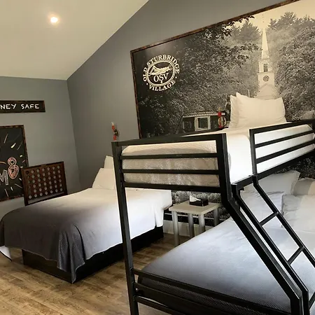 Super 8 By Wyndham Sturbridge-3