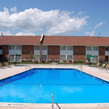 Rodeway Inn & Suites East Windsor-2